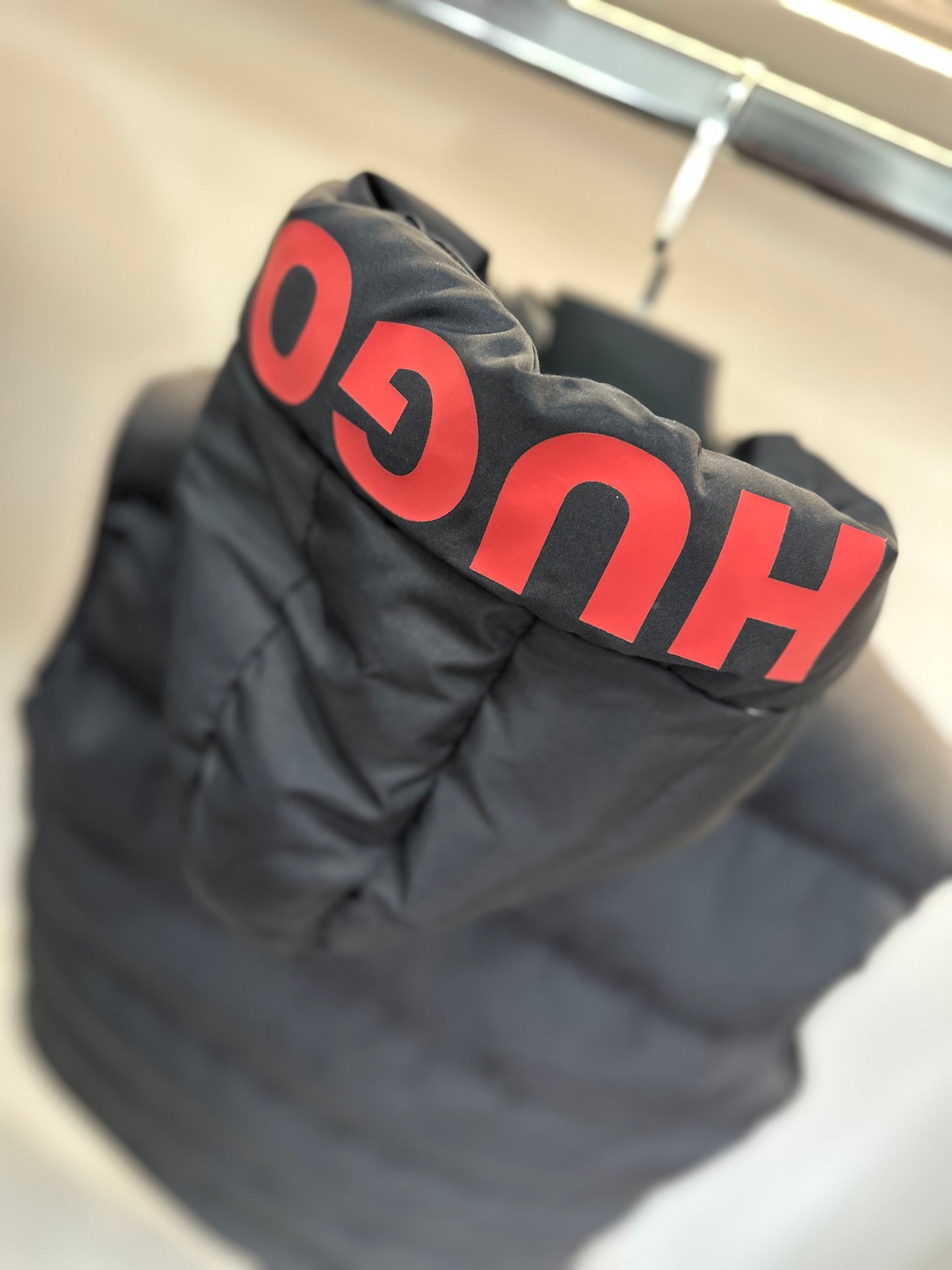 Αμάνικο Hugo Boss
