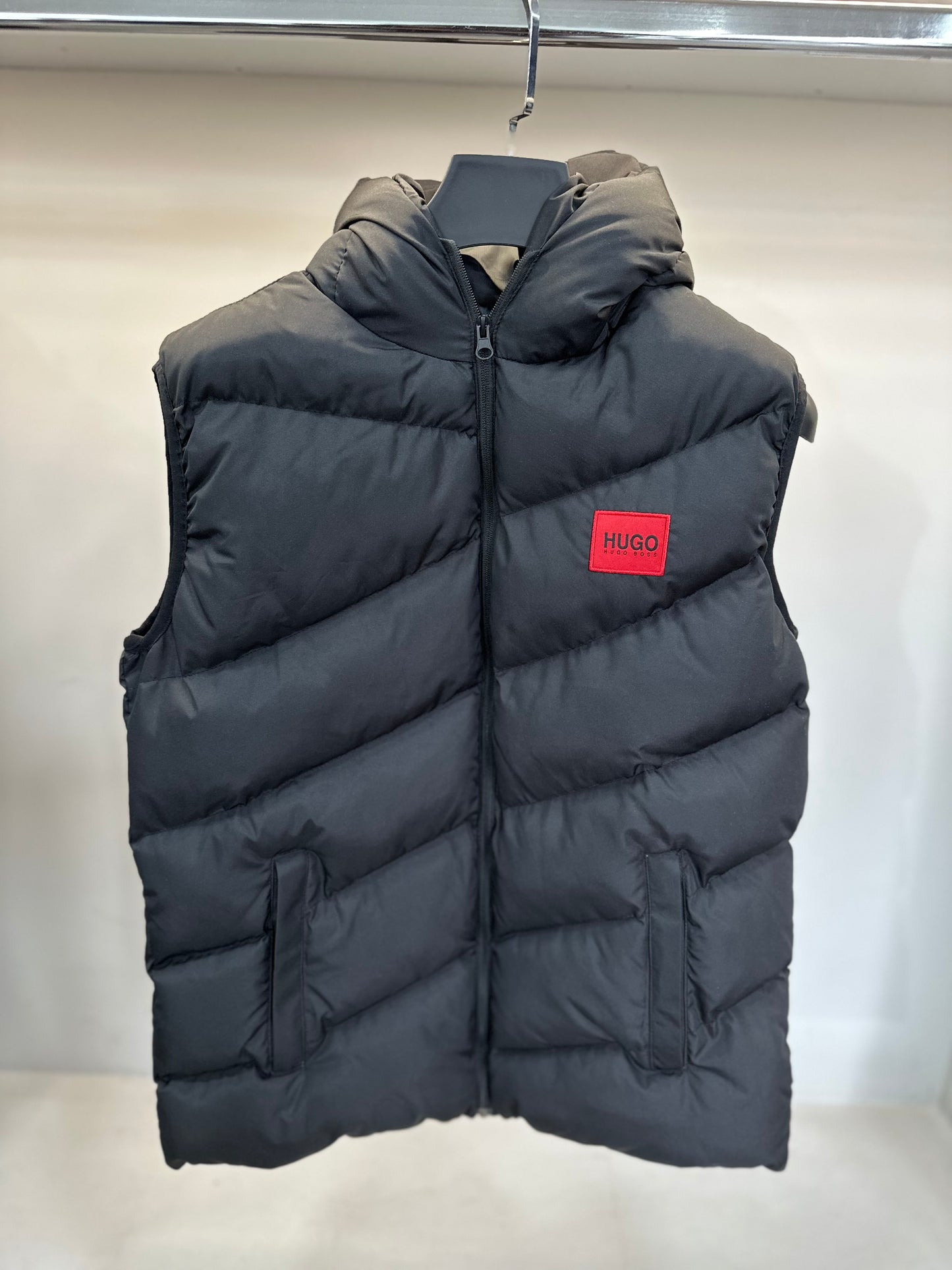 Αμάνικο Hugo Boss
